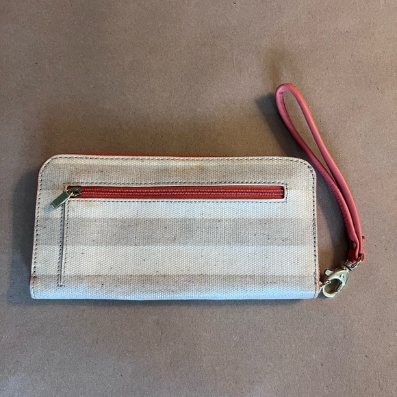 FOSSIL Wristlet Tan, Beige & Orange Leather Trim, Zip Around Wallet Full Size - Picture 2 of 7